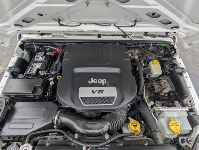 Used 2018 Jeep Wrangler Unlimited Sport S AWD/4WD image 25