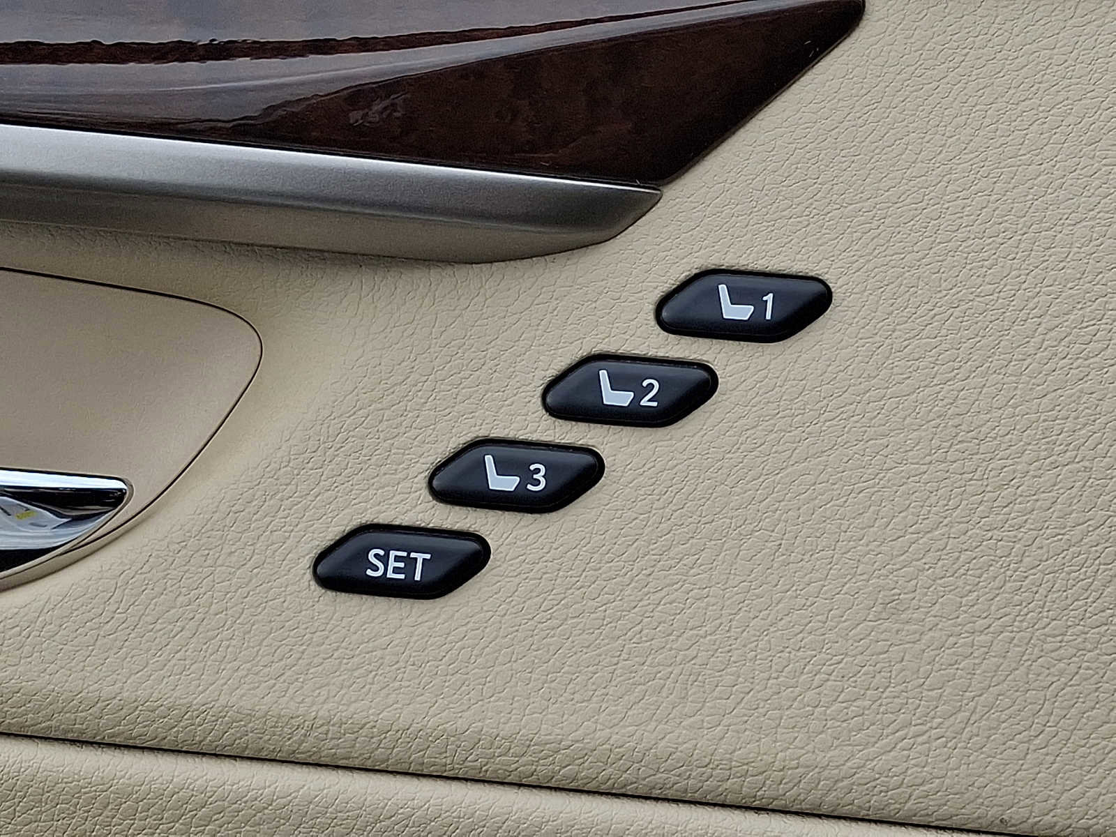 Used 2015 Lexus ES 350 w/ Premium Package image 25