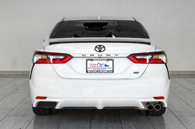 Used 2021 Toyota Camry SE FWD image 7