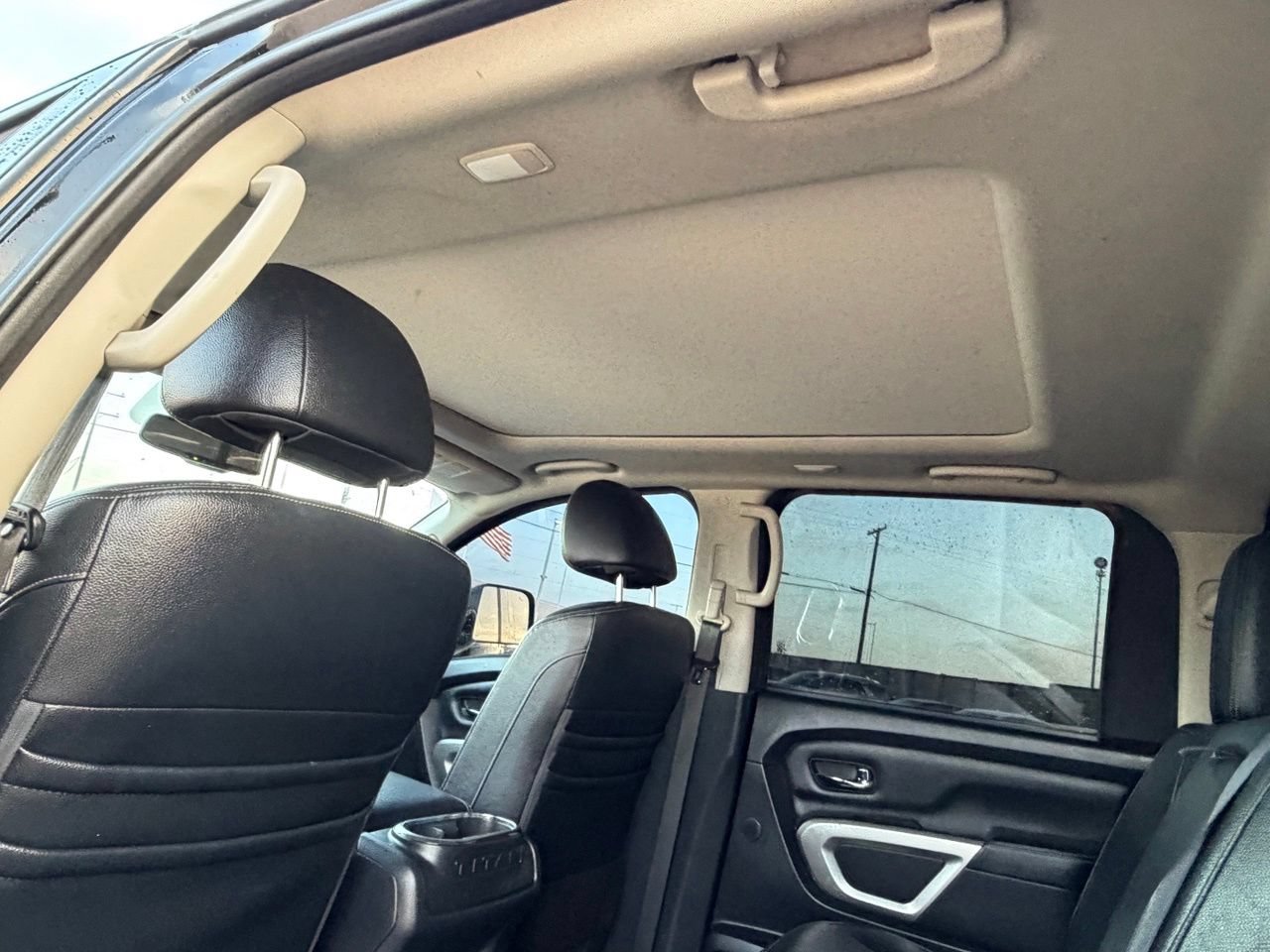 Used 2020 Nissan Titan SL w/ Moonroof Package RWD image 39