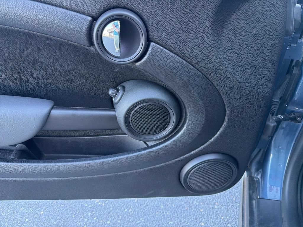 Used 2011 MINI Cooper Hardtop FWD image 19
