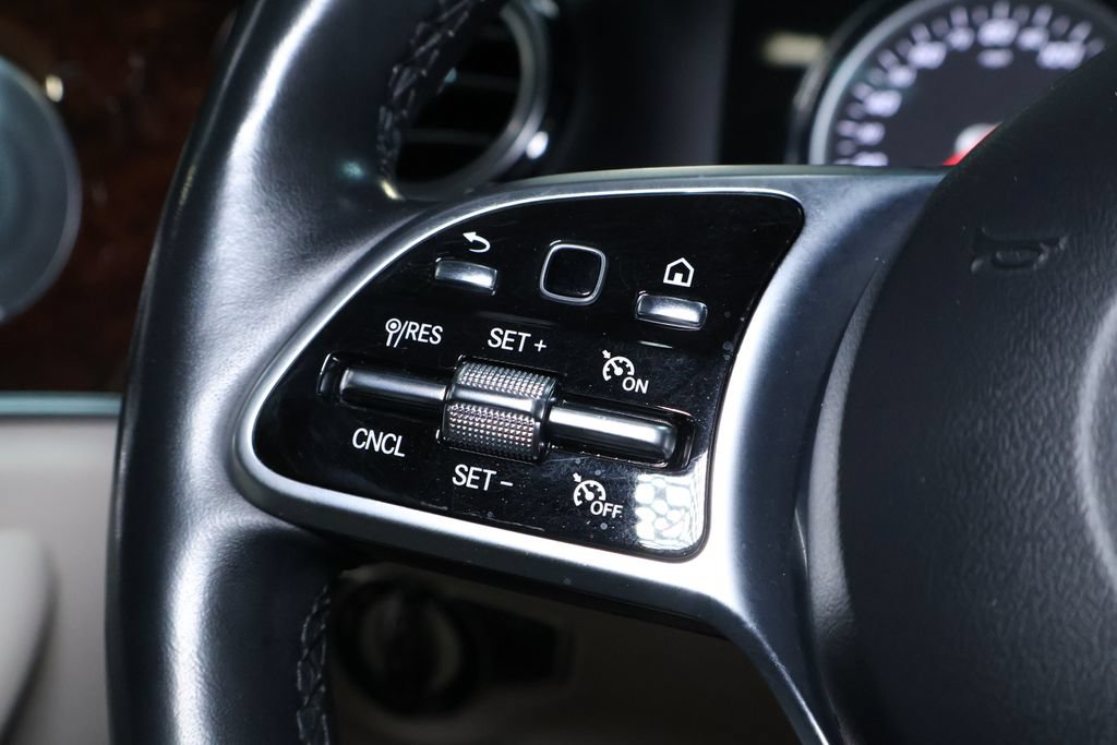 Used 2019 Mercedes-Benz E 300 4MATIC image 21