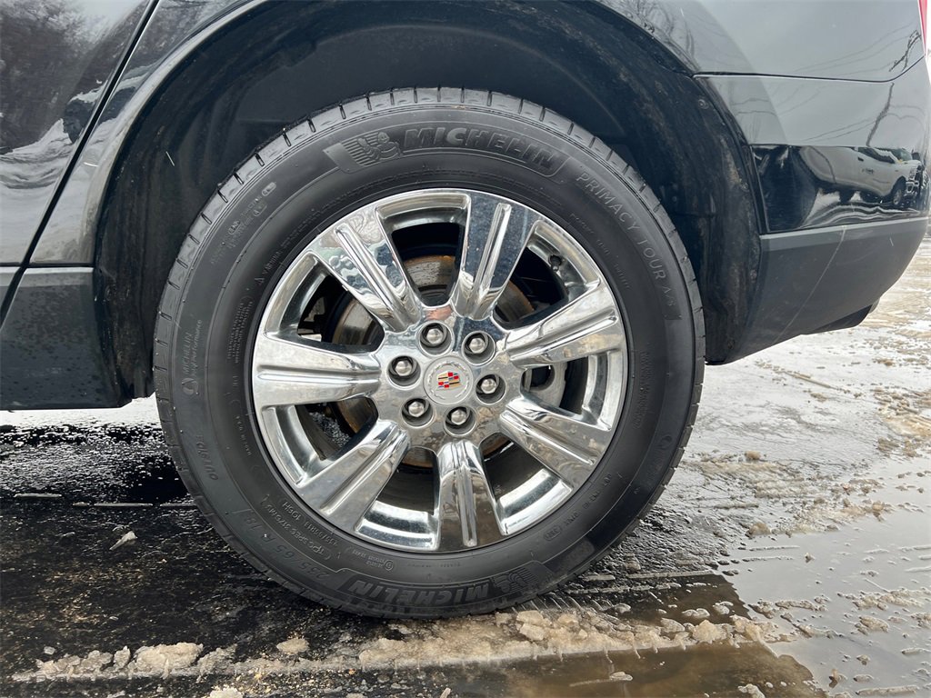 Used 2016 Cadillac SRX Luxury w/ Driver Awareness Package image 41