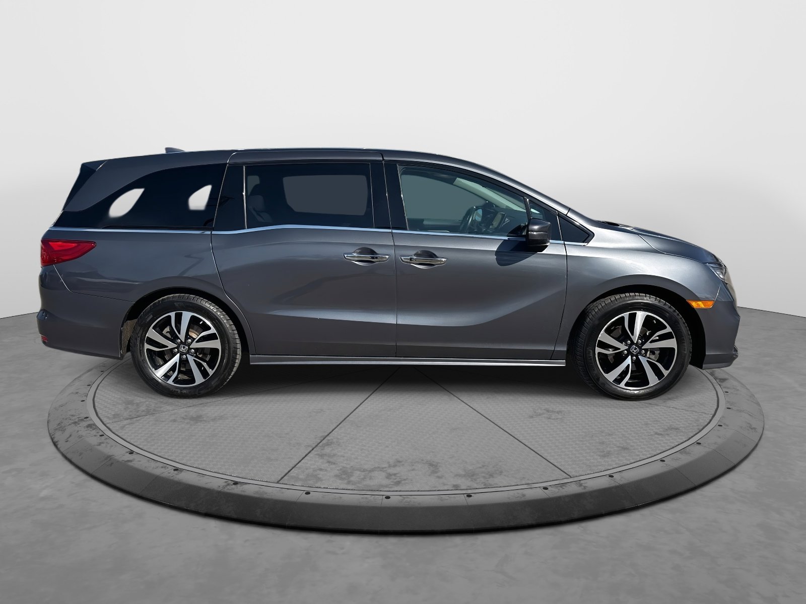Used 2018 Honda Odyssey Elite image 9