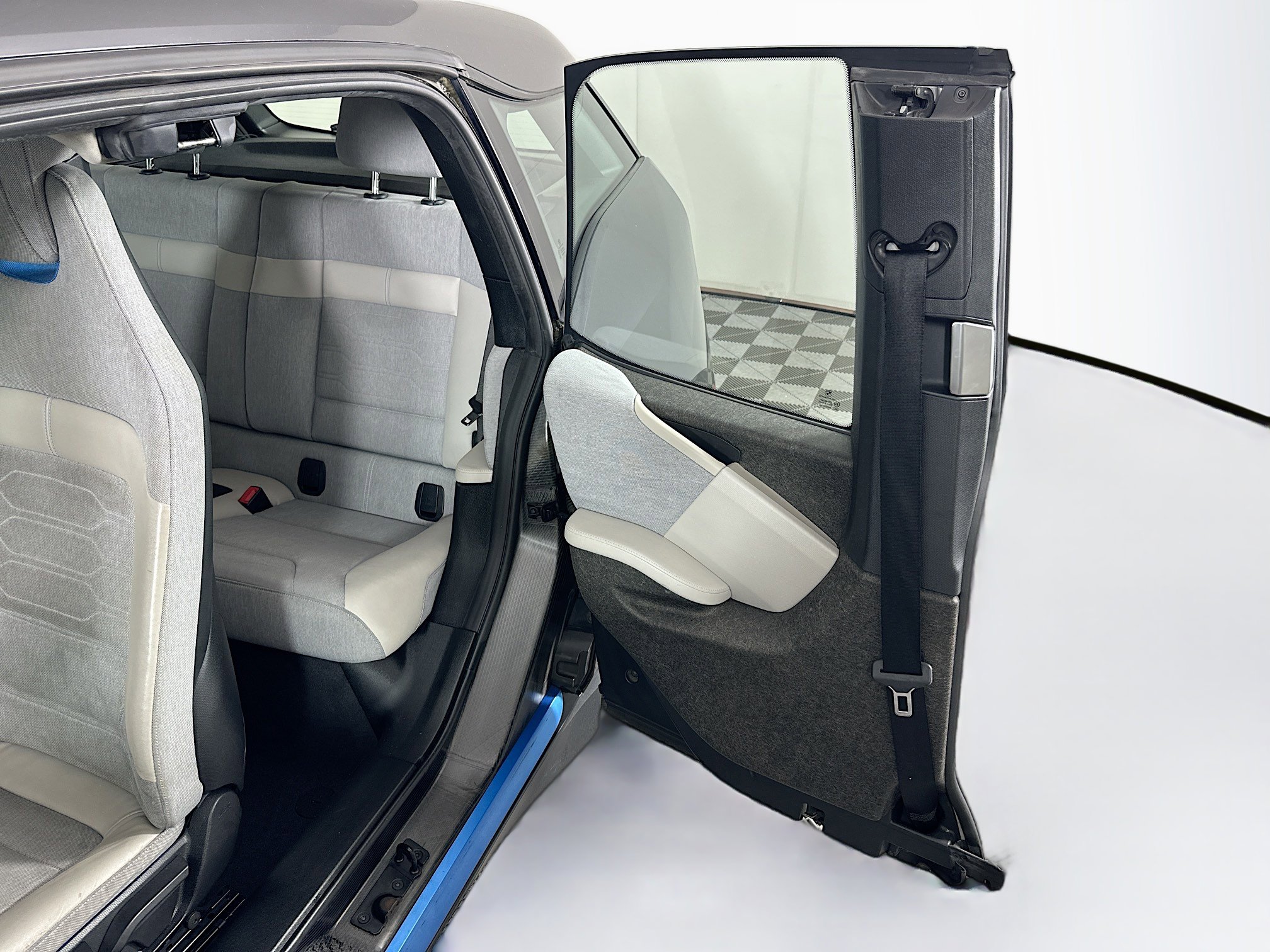 Used 2014 BMW i3 RWD image 26