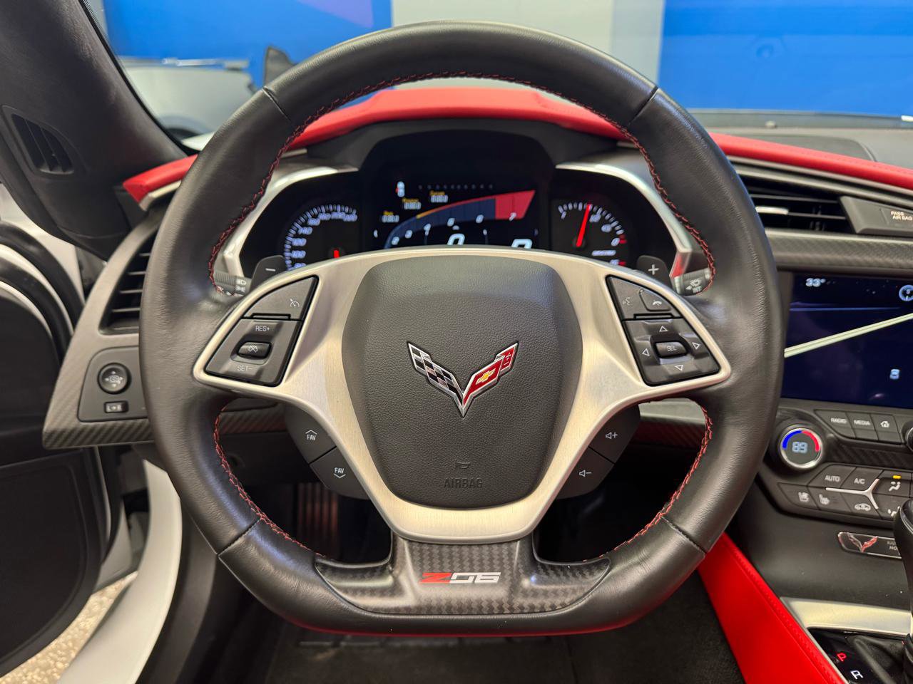 Used 2015 Chevrolet Corvette Z06 w/ 3LZ Preferred Equipment Group image 22