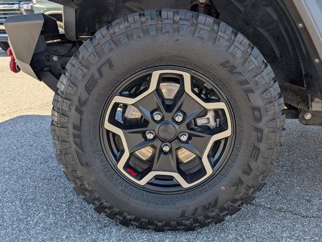 Used 2023 Jeep Gladiator Rubicon w/ Cold Weather Group image 12