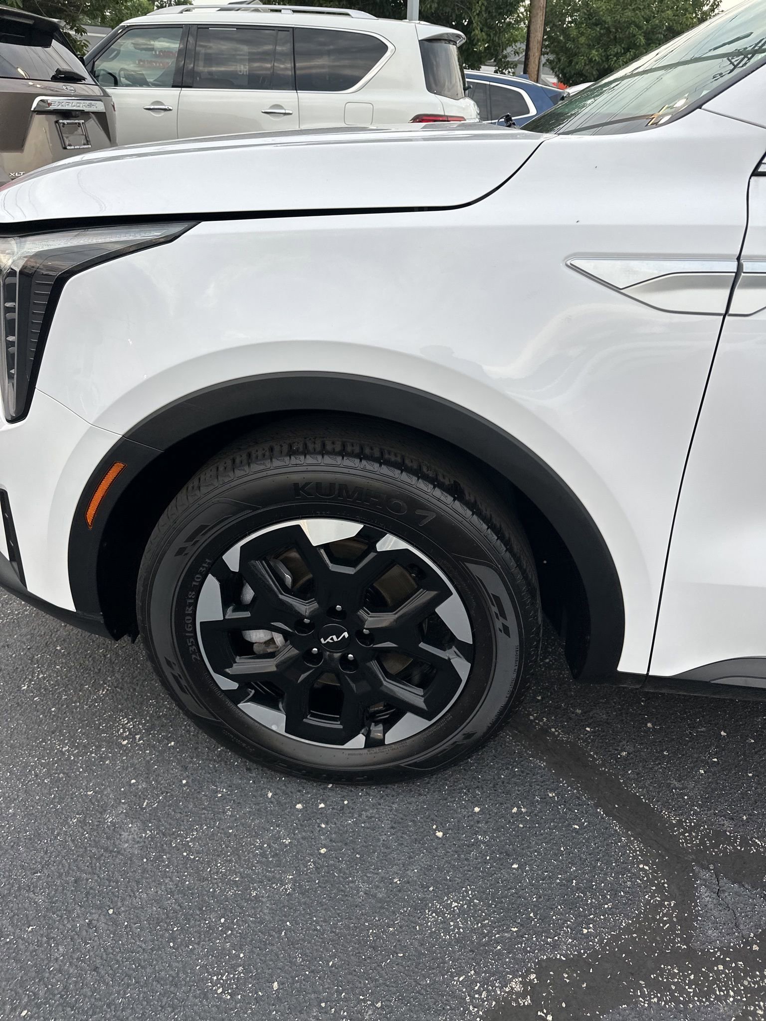 Used 2024 Kia Sorento S image 12