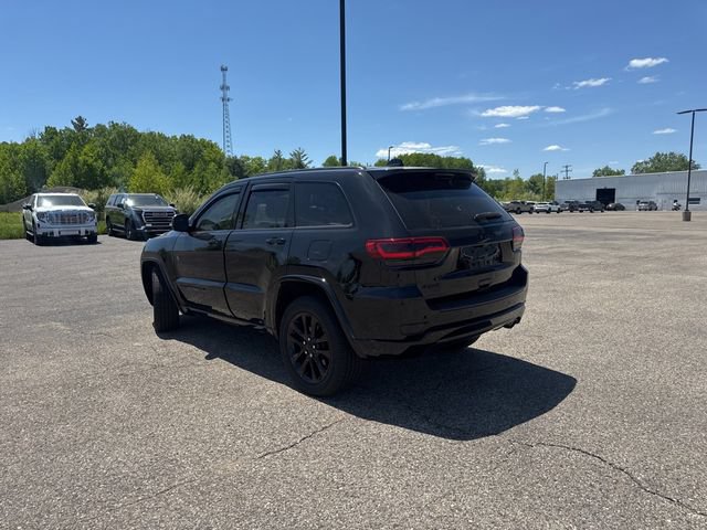 Used 2021 Jeep Grand Cherokee Laredo X AWD/4WD image 3