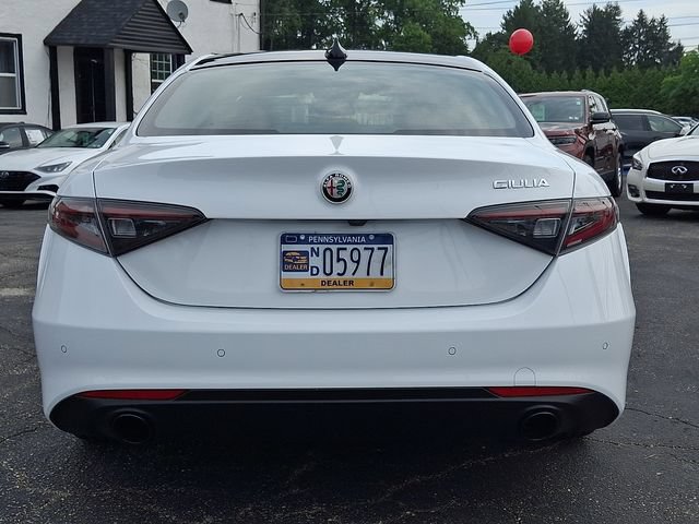 Used 2024 Alfa Romeo Giulia Ti w/ Active Assist Plus Package RWD image 5