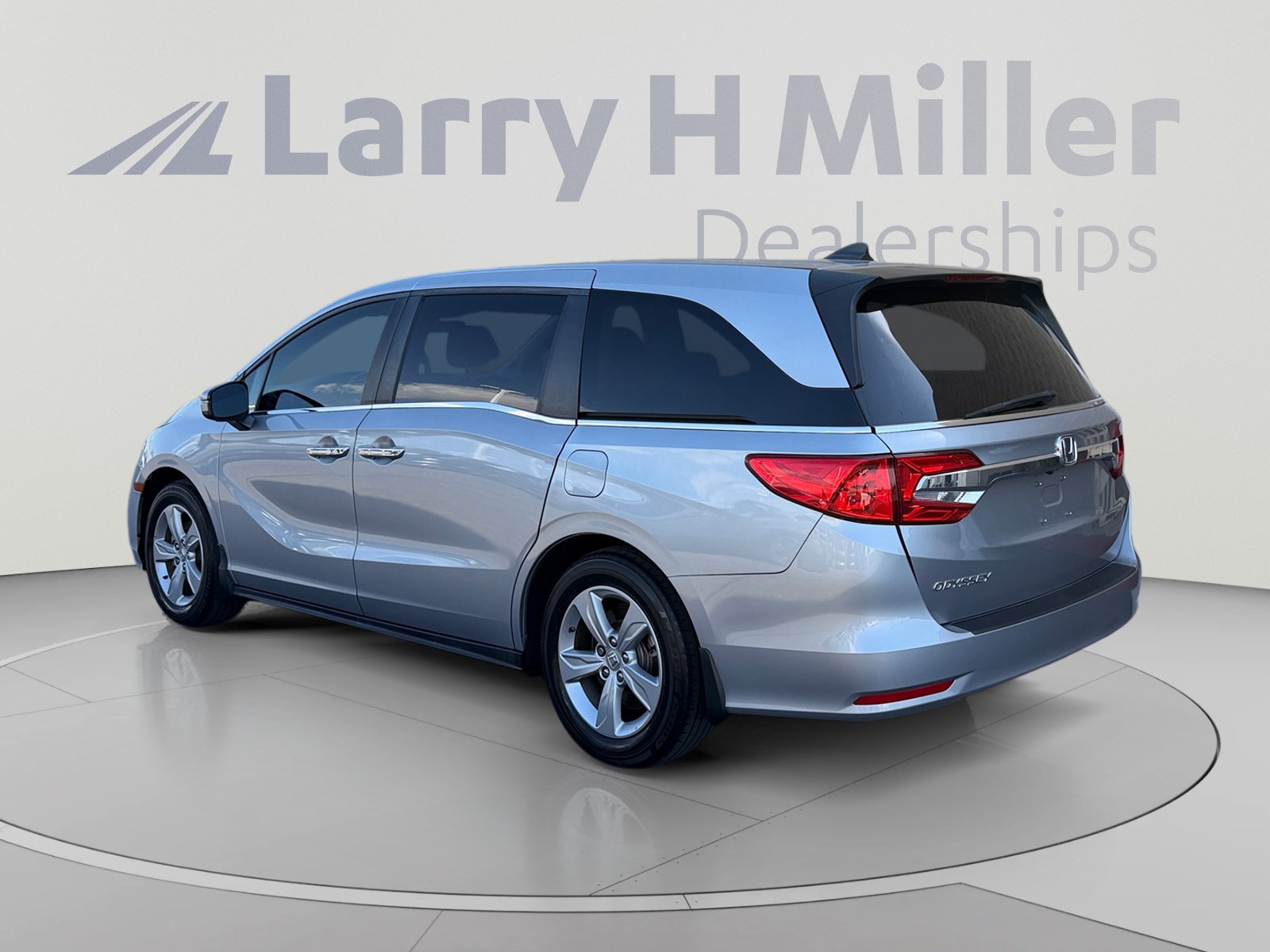 Used 2019 Honda Odyssey EX-L image 3