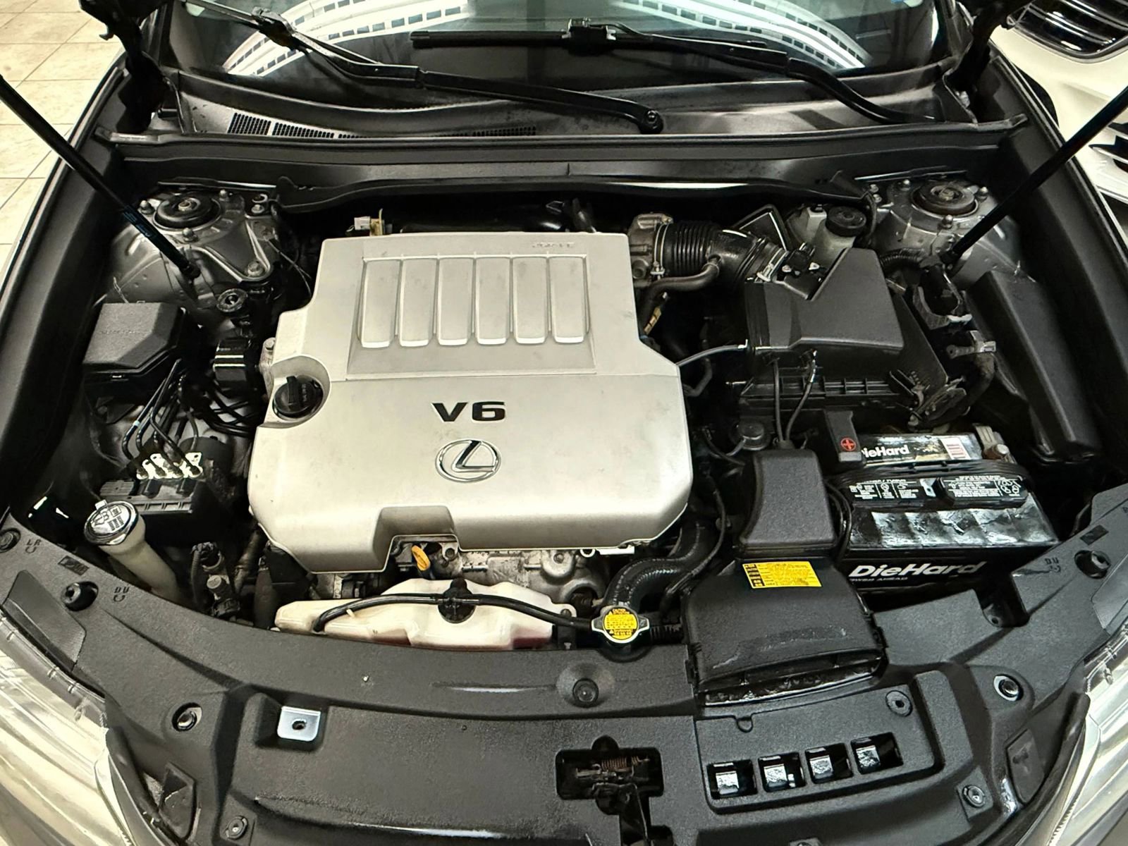 Used 2014 Lexus ES 350 w/ Premium Package image 35