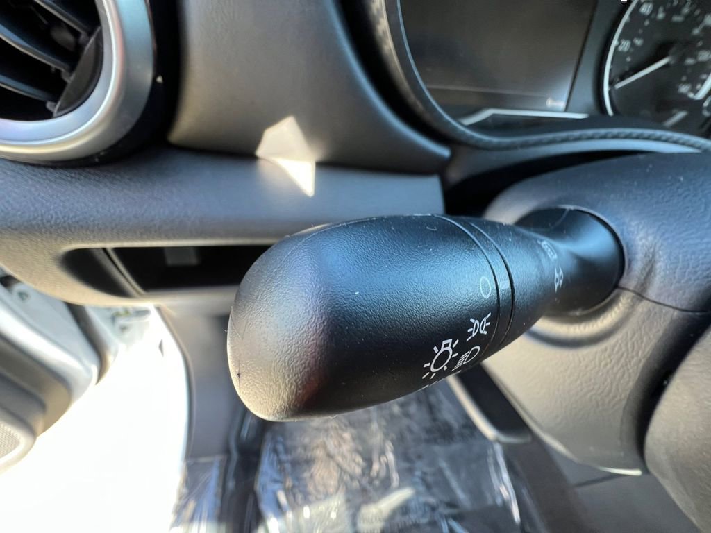 Certified 2025 Nissan Versa SR w/ Trunk Package image 16