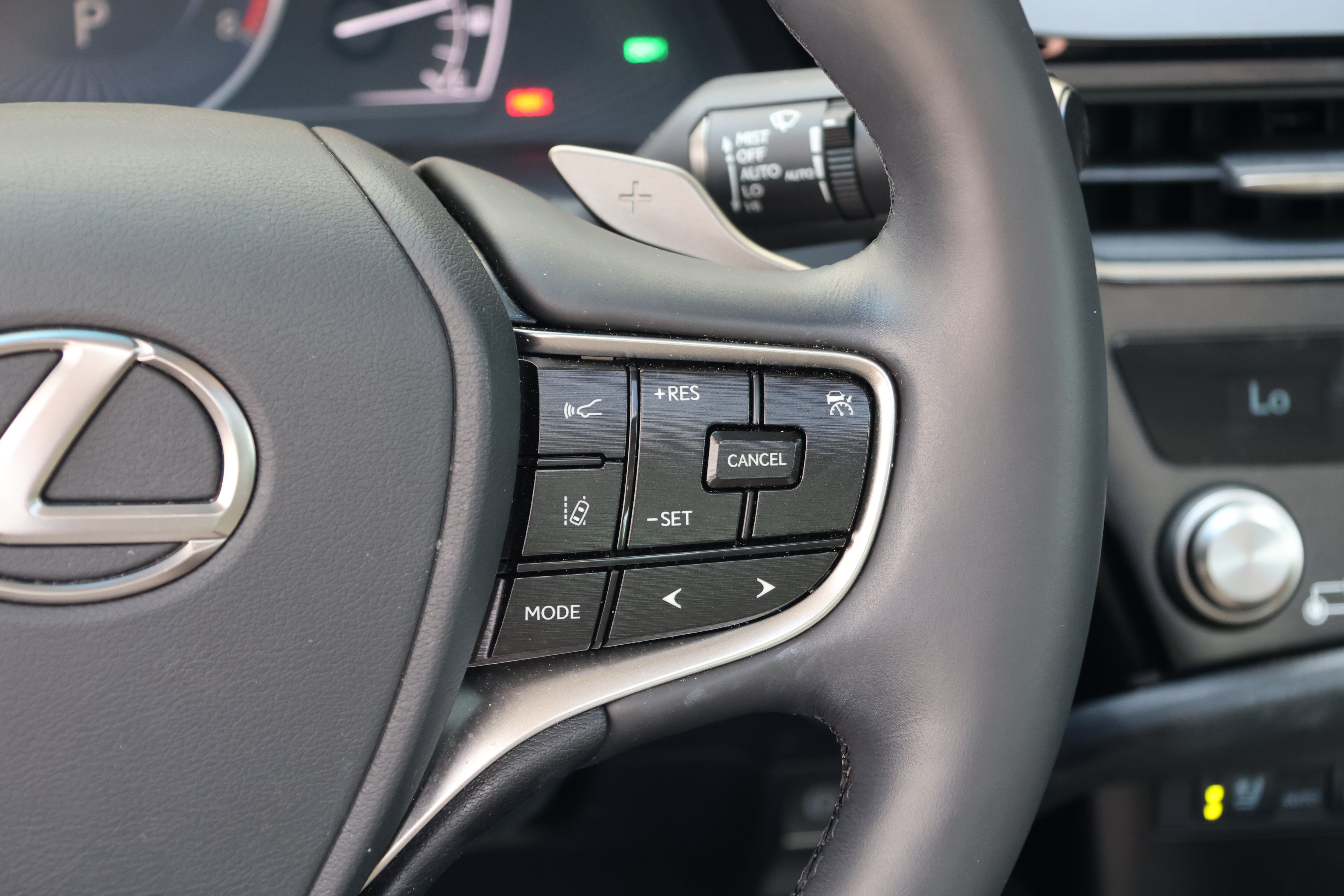 Used 2024 Lexus ES 350 w/ Premium Package FWD image 20