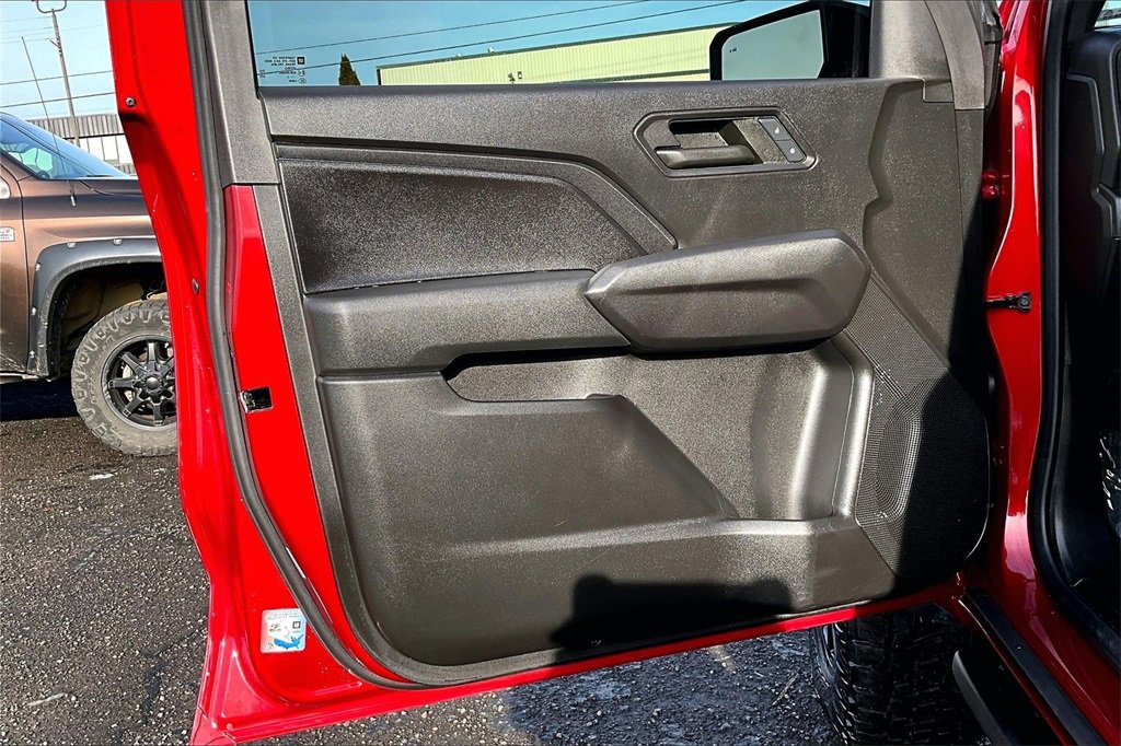 Used 2023 Chevrolet Colorado Trail Boss image 22