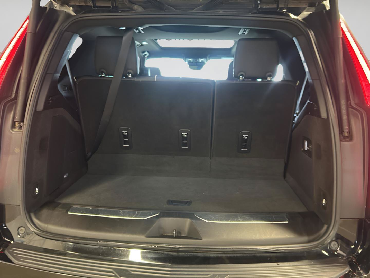 Used 2024 Cadillac Escalade Sport AWD/4WD image 26