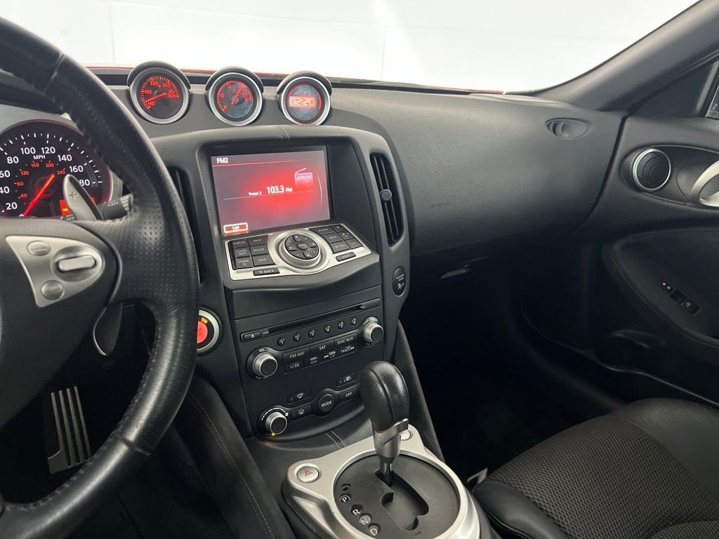 Used 2010 Nissan 370Z Touring w/ Sport Pkg image 25