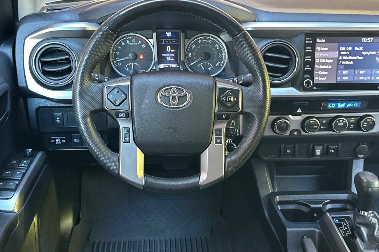 Used 2022 Toyota Tacoma SR5 AWD/4WD image 18