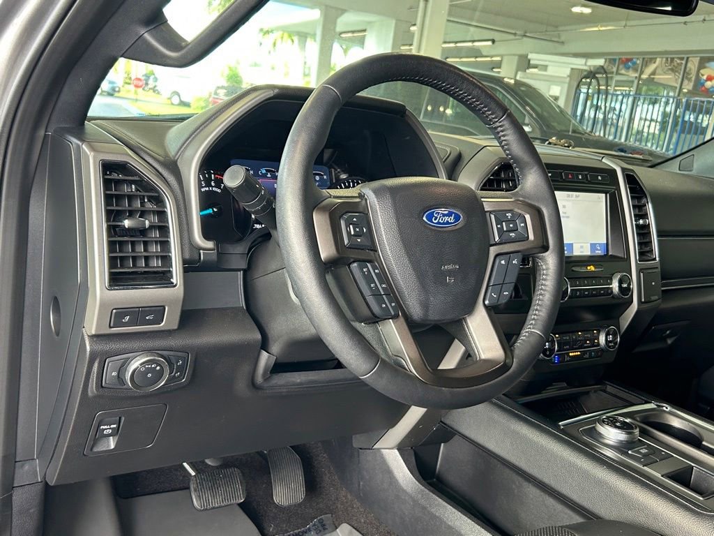 Used 2020 Ford Expedition XLT w/ Equipment Group 202A RWD image 34