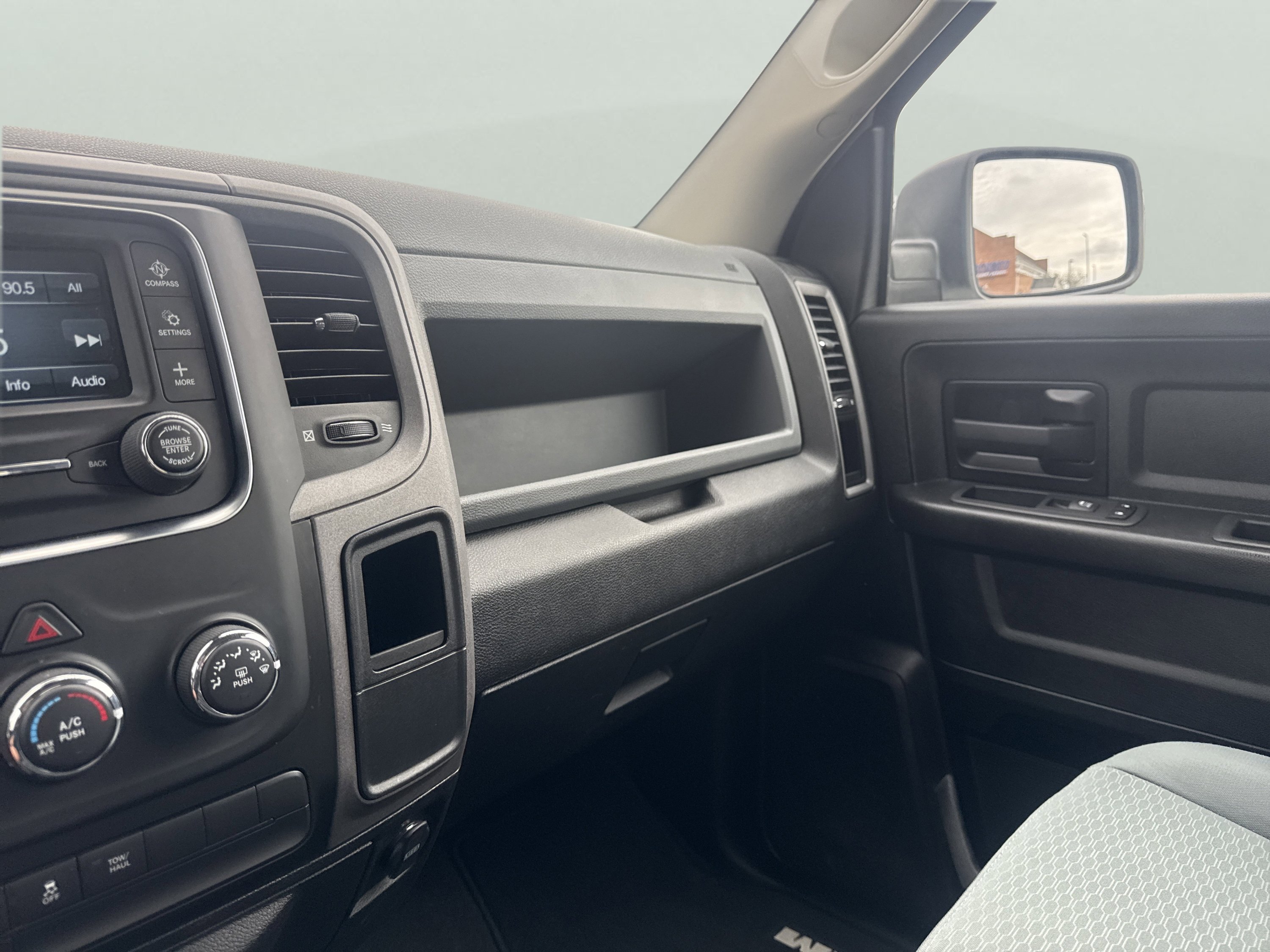 Used 2019 RAM 1500 Express AWD/4WD image 20