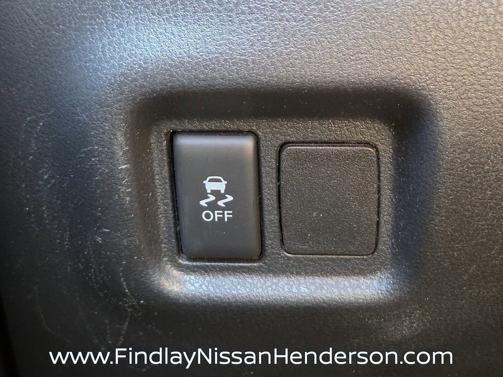 Used 2017 Nissan Versa S image 28