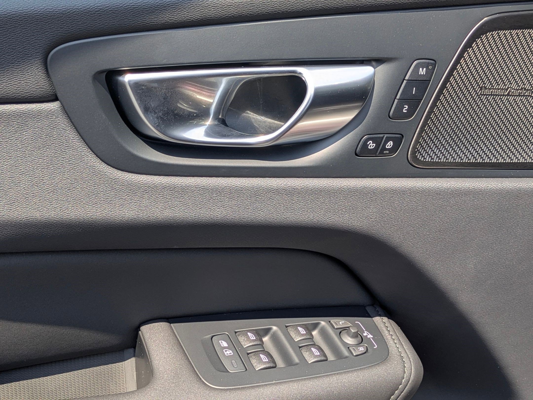 New 2026 Volvo XC60 B5 Plus w/ Protection Package Premier image 7