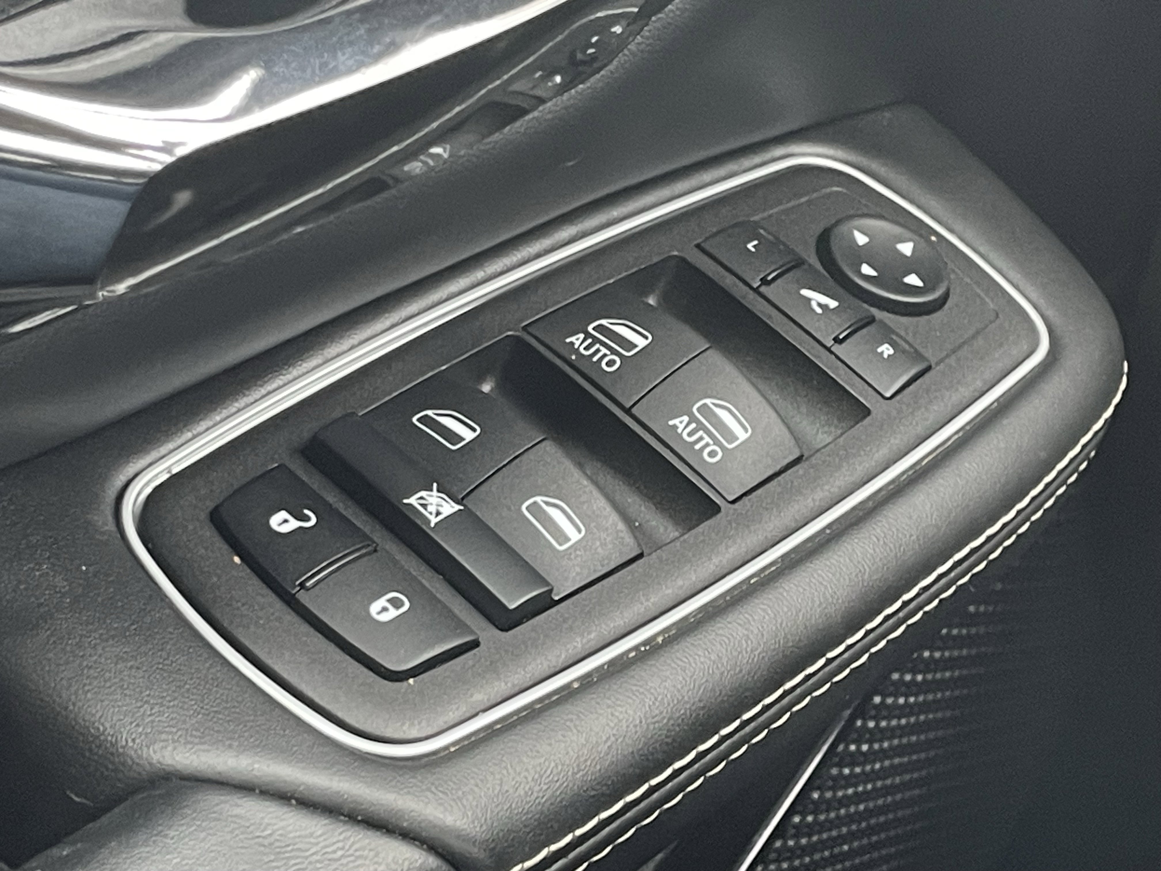 Used 2023 RAM 1500 Limited w/ Body Color Bumper Group image 16