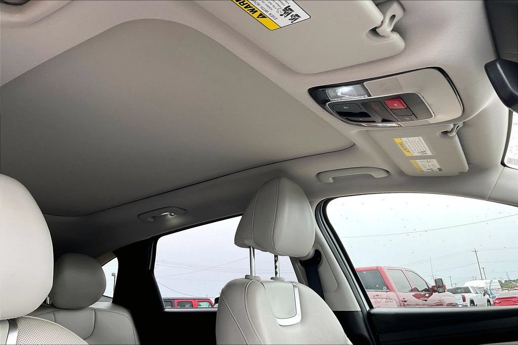 Used 2025 Hyundai Tucson Limited FWD image 28