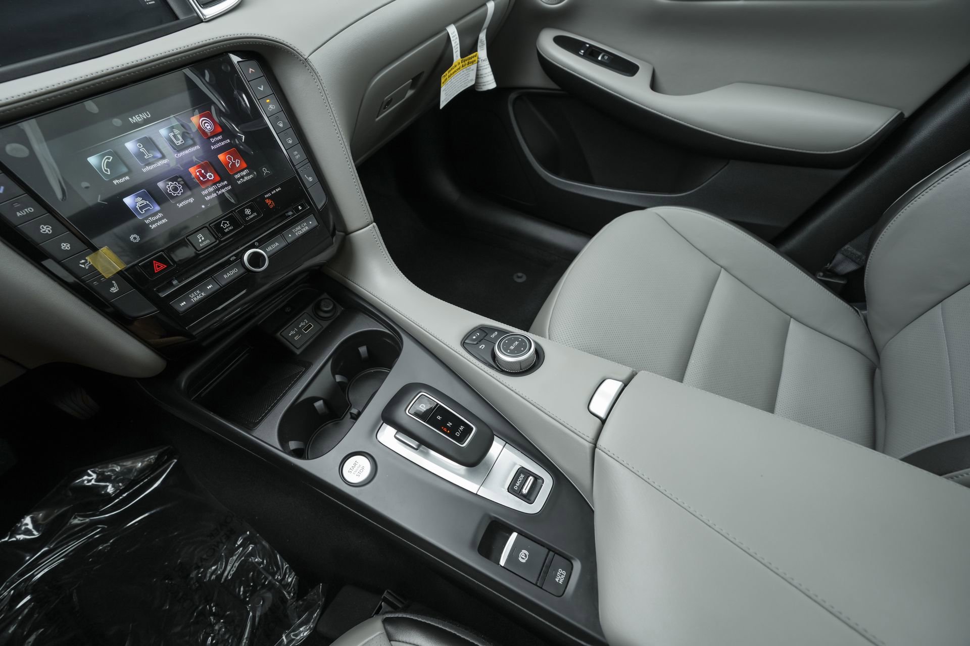 Used 2025 INFINITI QX50 Luxe image 10