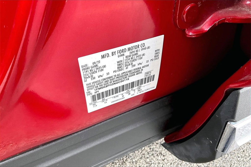 Certified 2022 Ford Explorer Limited w/ Equipment Group 301A image 33