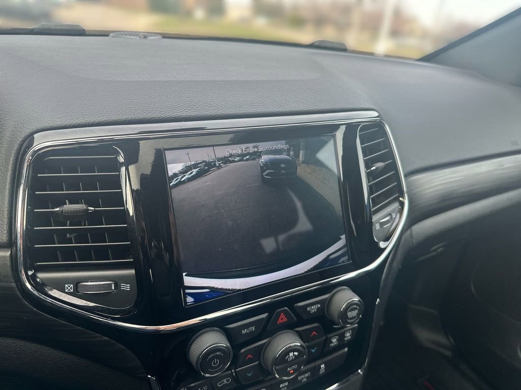 Used 2019 Jeep Grand Cherokee Altitude image 23