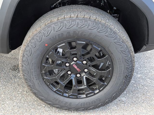 New 2026 GMC Canyon Elevation RWD image 10