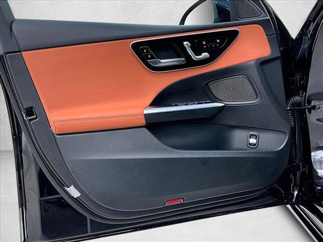 Used 2025 Mercedes-Benz C 300 Sedan image 18