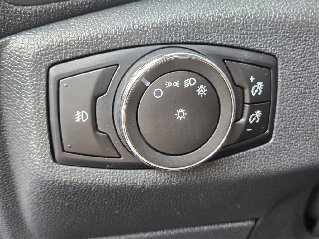 Used 2019 Ford EcoSport SE image 36