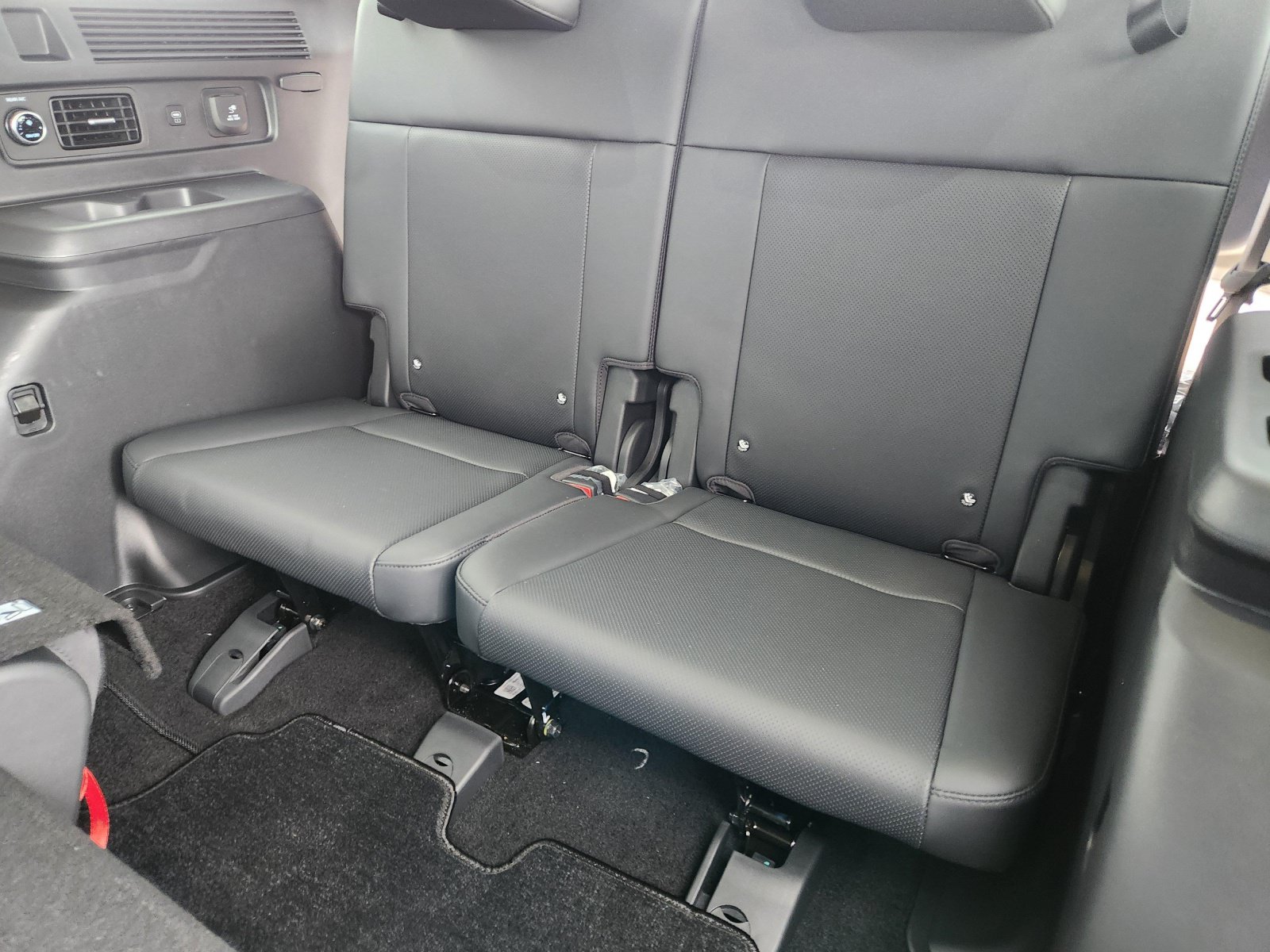 New 2026 Hyundai Santa Fe XRT AWD/4WD image 13