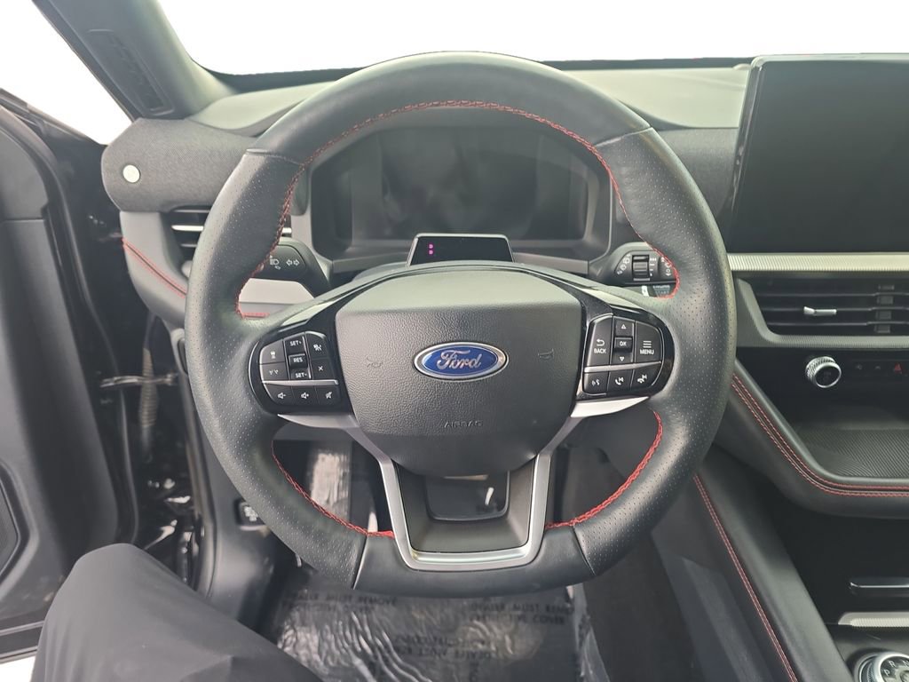 Used 2025 Ford Explorer ST-Line w/ ST-Line Street Pack image 13