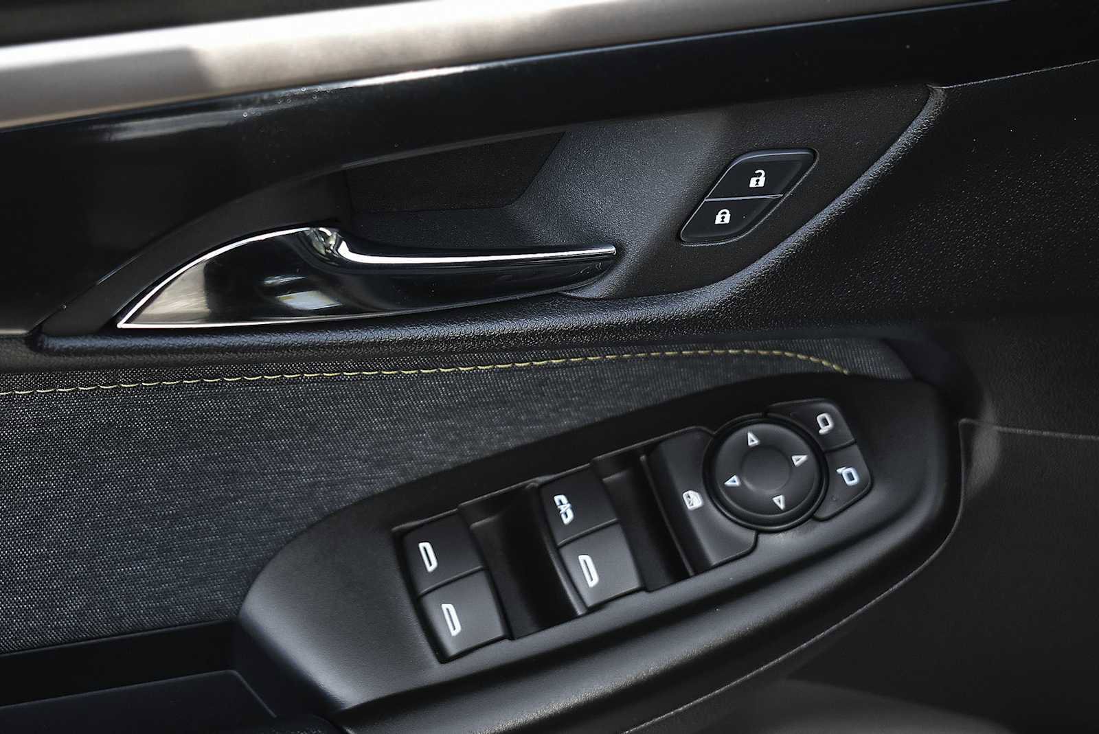 Used 2024 Chevrolet TrailBlazer ACTIV w/ Driver Confidence Package image 24