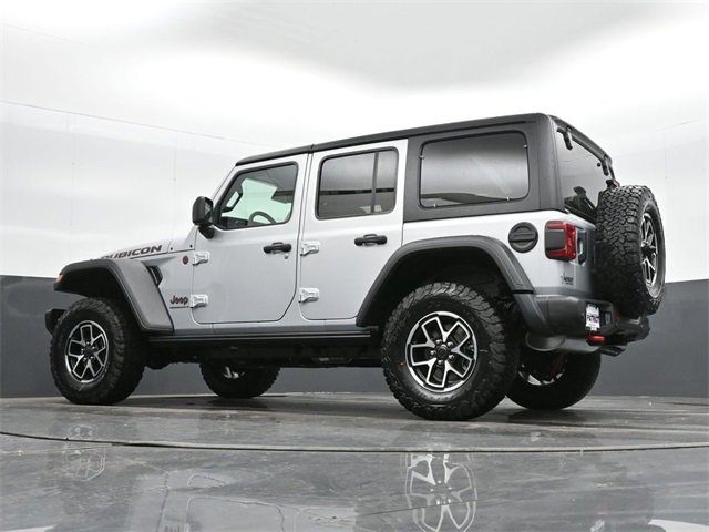 Used 2024 Jeep Wrangler Unlimited Rubicon w/ Capability Package image 37