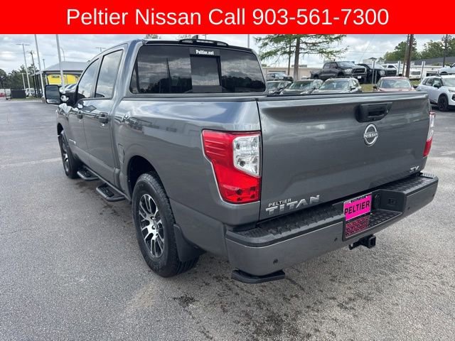 Used 2024 Nissan Titan SV w/ SV Convenience Package image 5