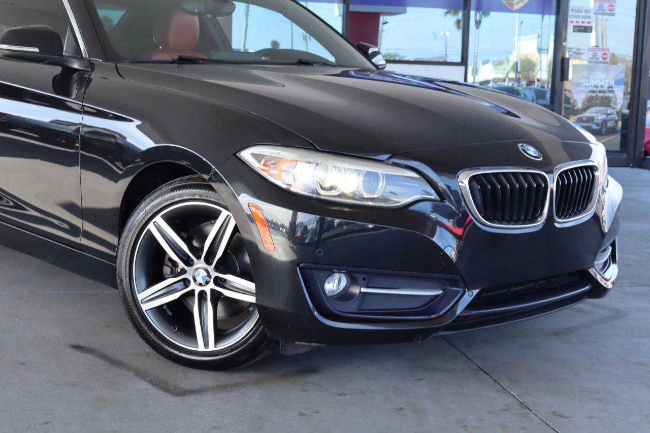 Used 2017 BMW 230i Coupe RWD image 2