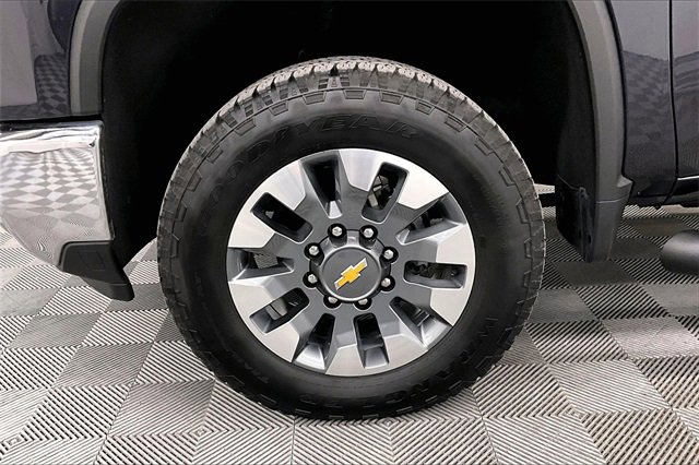 Used 2024 Chevrolet Silverado 2500 LT w/ All Star Edition image 9