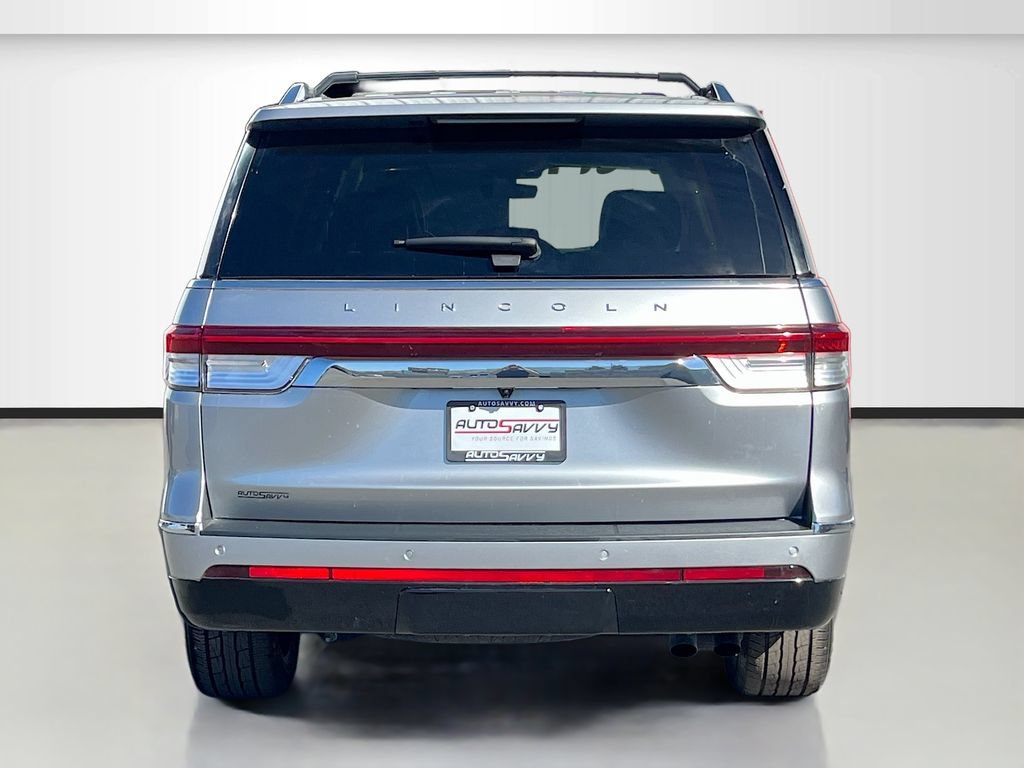 Used 2024 Lincoln Navigator Reserve AWD/4WD image 6