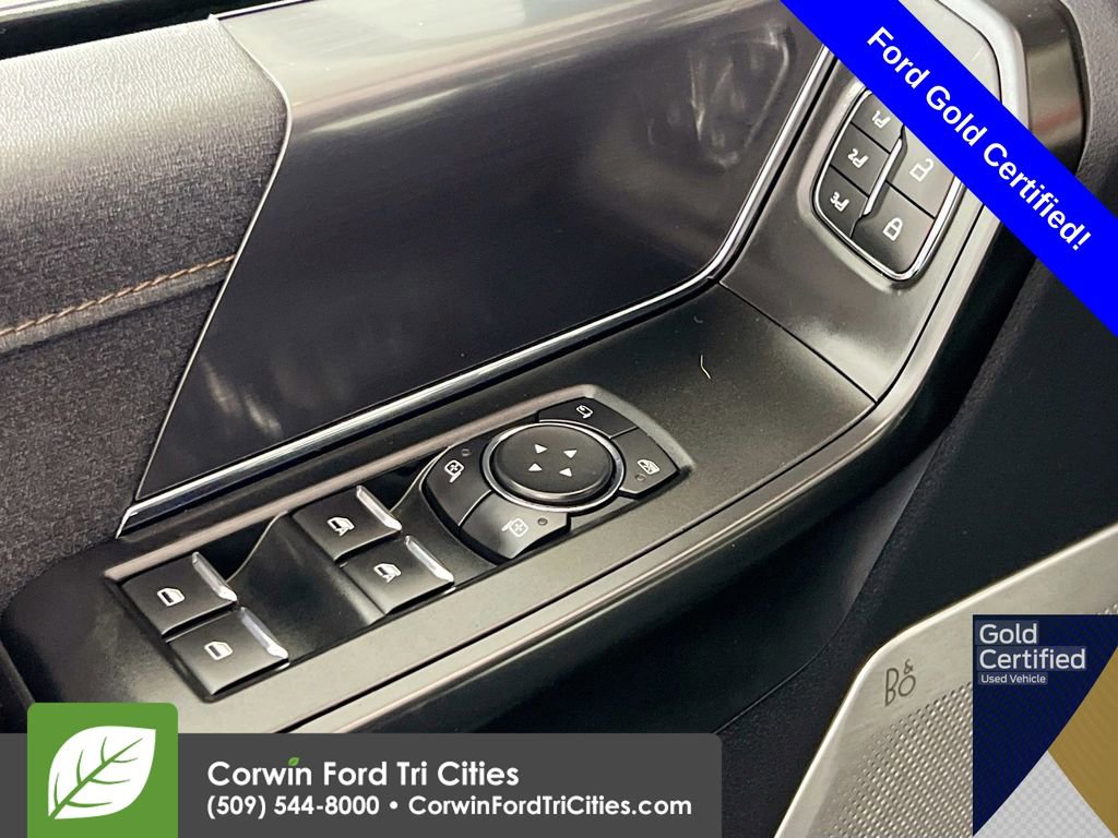 Certified 2022 Ford F150 Raptor w/ Equipment Group 801A High image 12