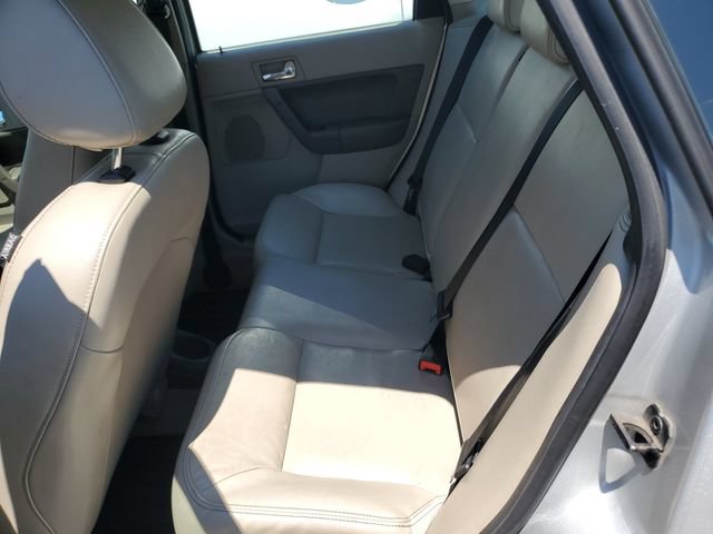 Used 2010 Ford Focus SEL FWD image 24