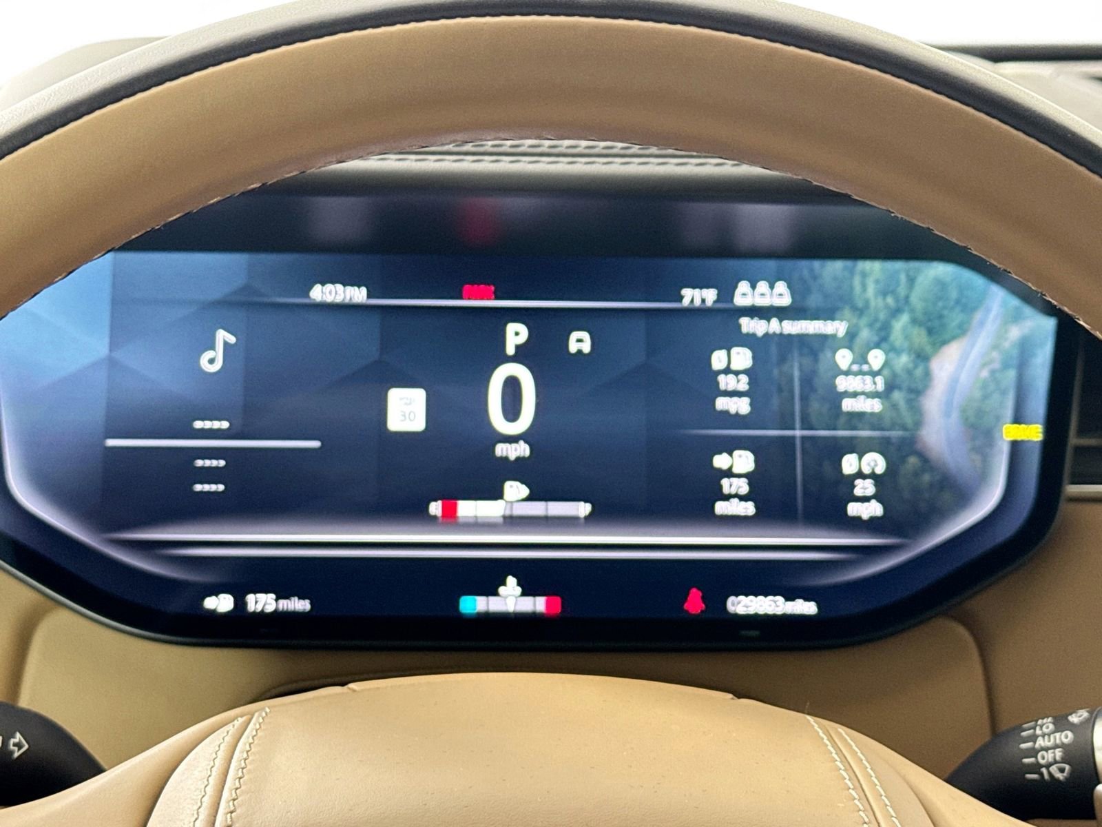 Used 2023 Land Rover Range Rover SE image 13