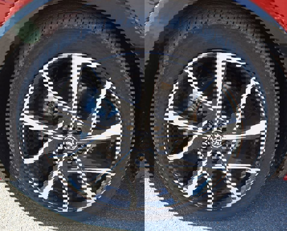 Used 2025 Toyota Prius Plug-In Hybrid image 24