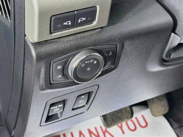 Used 2018 Ford F150 Lariat w/ Equipment Group 502A Luxury AWD/4WD image 10