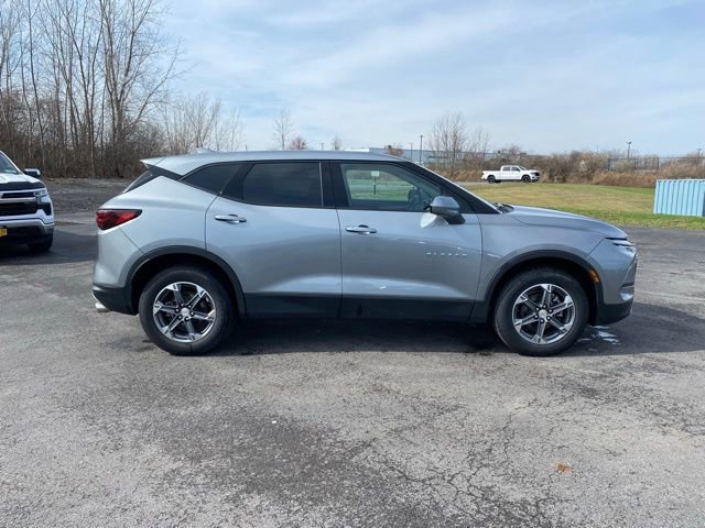 Used 2025 Chevrolet Blazer LT image 10