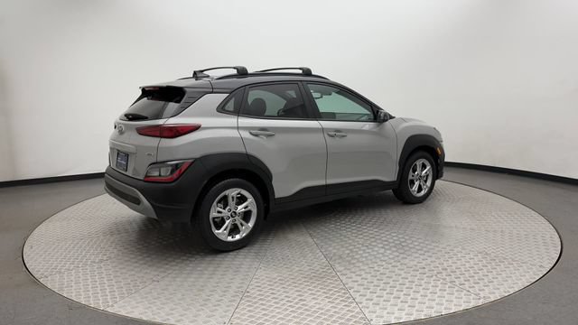 Used 2022 Hyundai Kona SEL AWD/4WD image 2