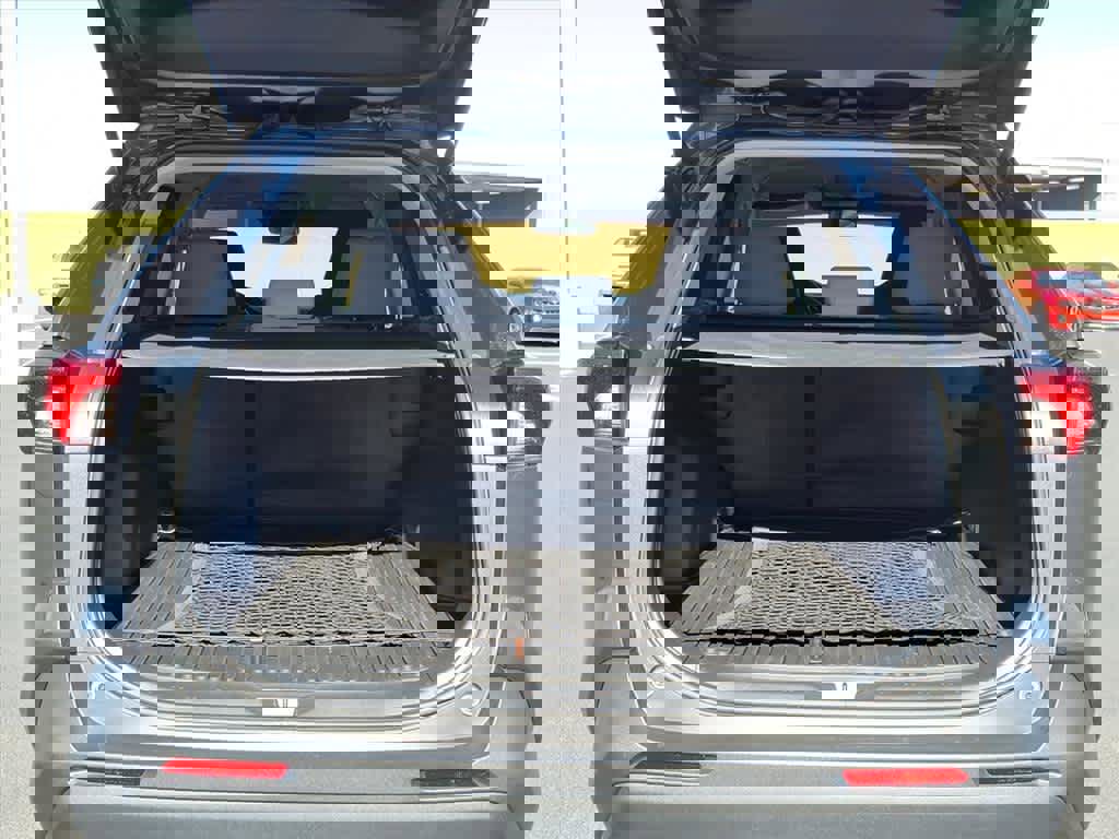 Used 2024 Toyota RAV4 XLE image 16